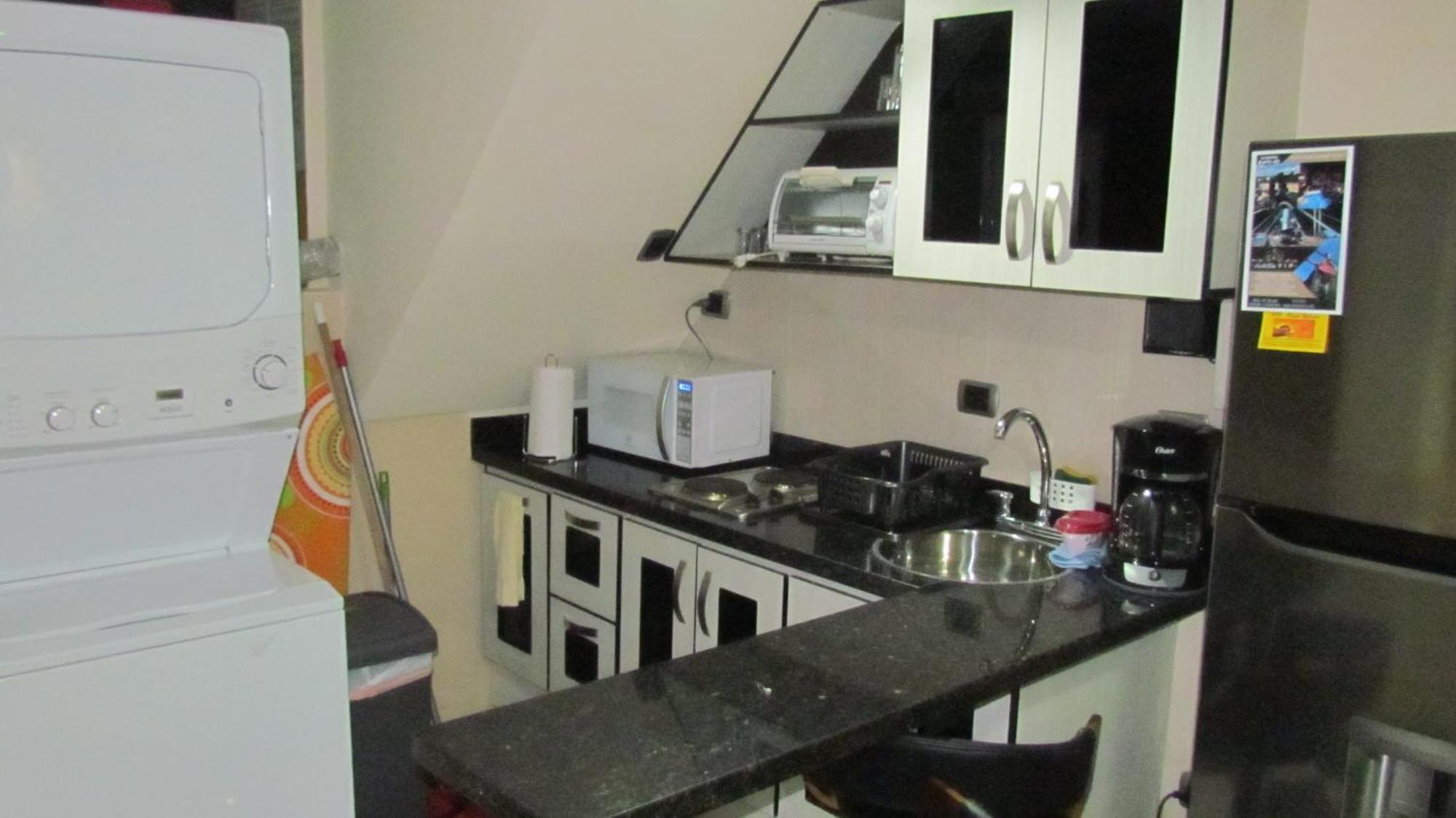 Apartamentos En El Poblado Меделин Екстериор снимка