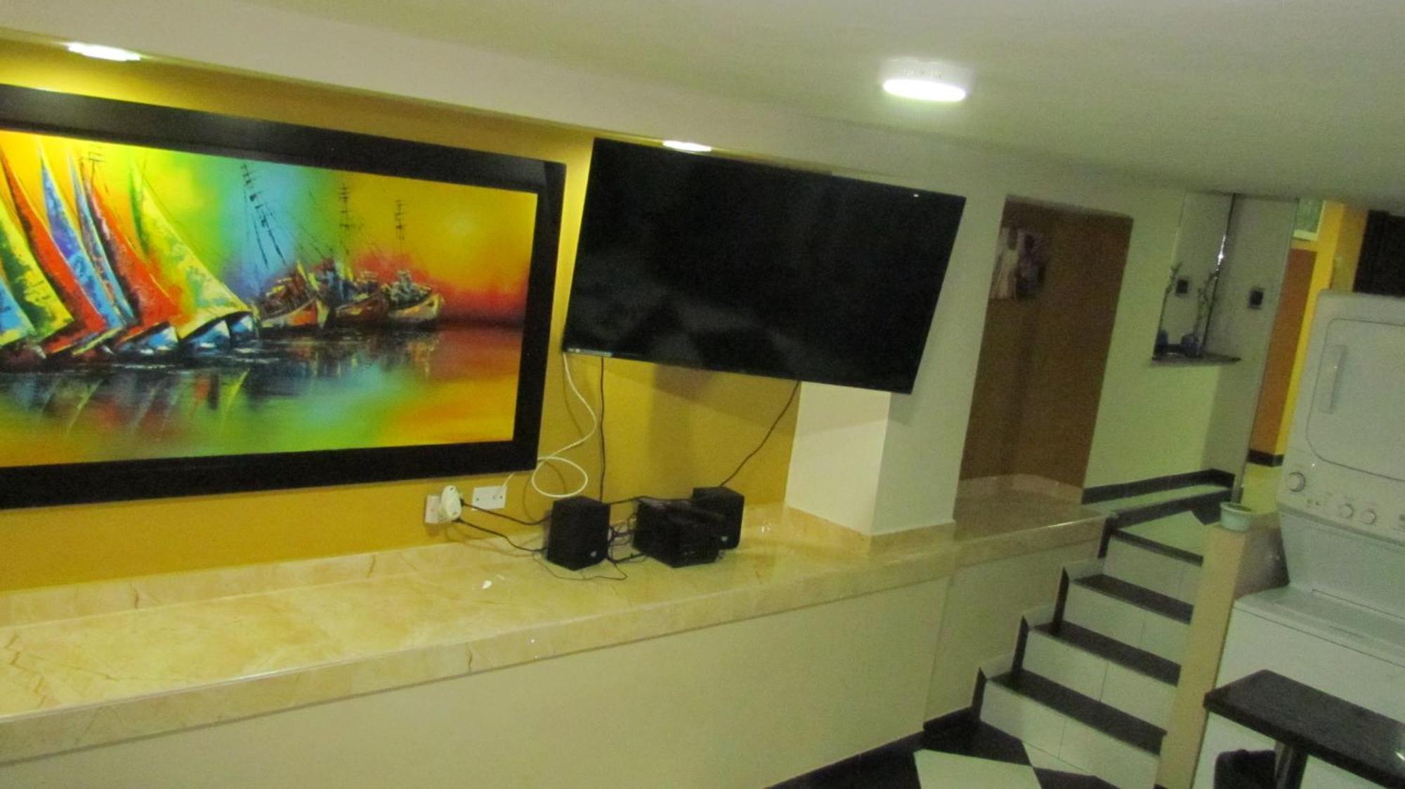 Apartamentos En El Poblado Меделин Екстериор снимка