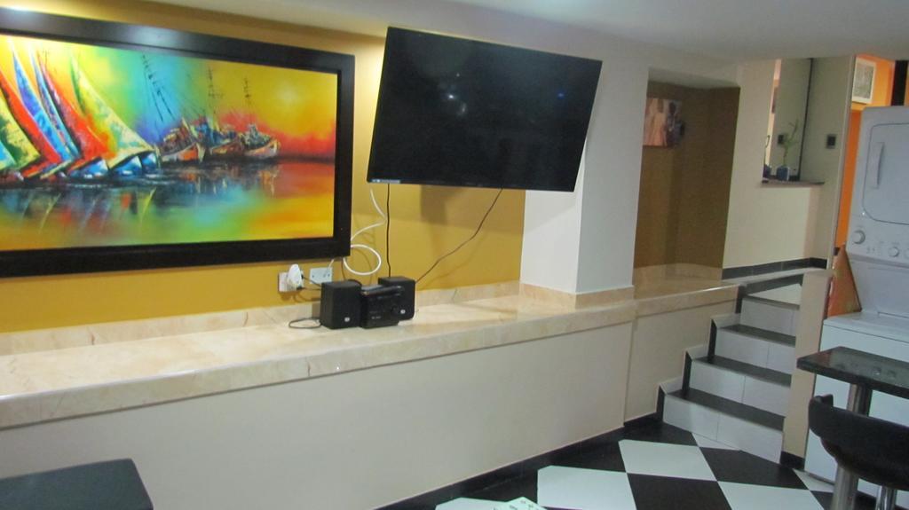 Apartamentos En El Poblado Меделин Екстериор снимка