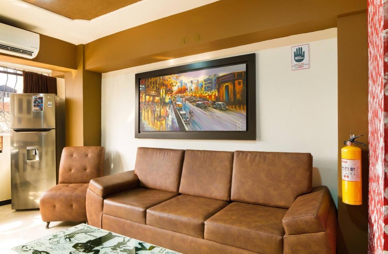 Apartamentos En El Poblado Меделин Екстериор снимка