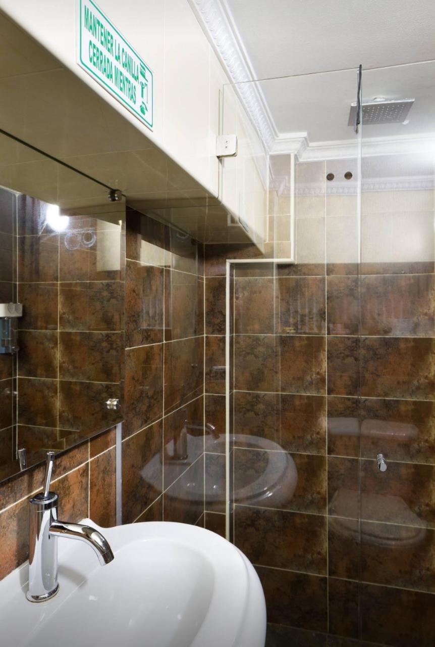 Apartamentos En El Poblado Меделин Екстериор снимка
