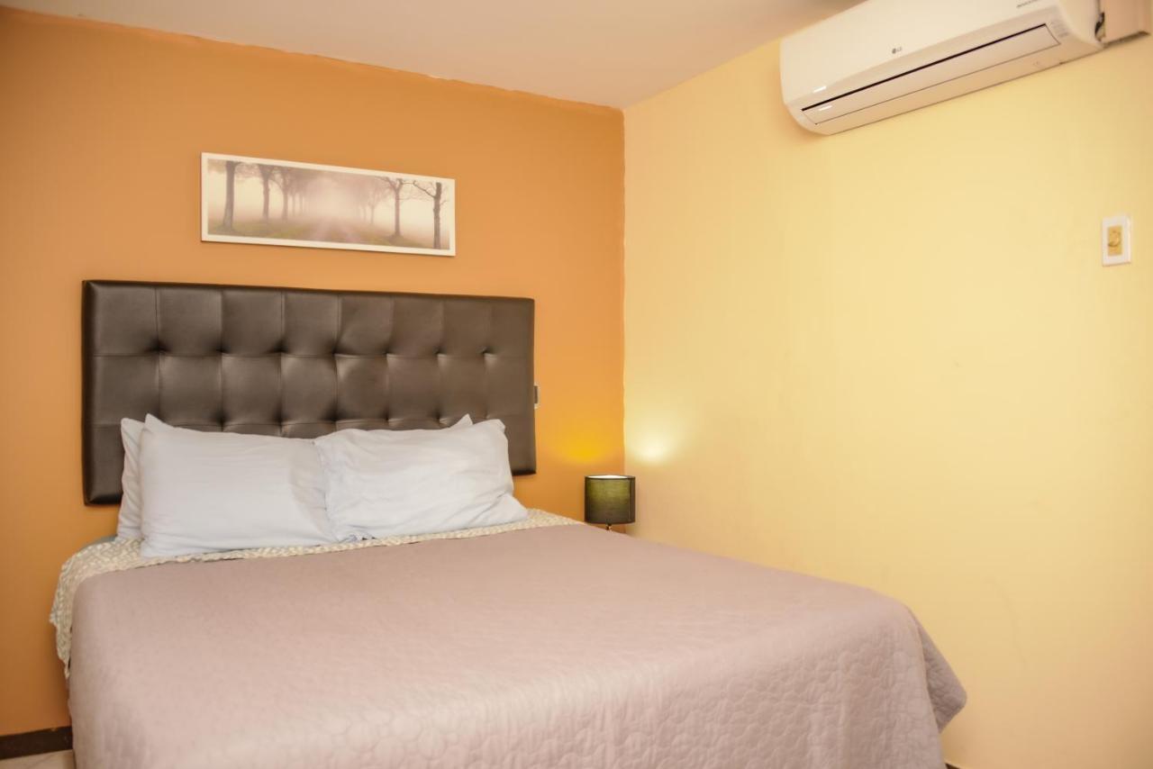 Apartamentos En El Poblado Меделин Екстериор снимка
