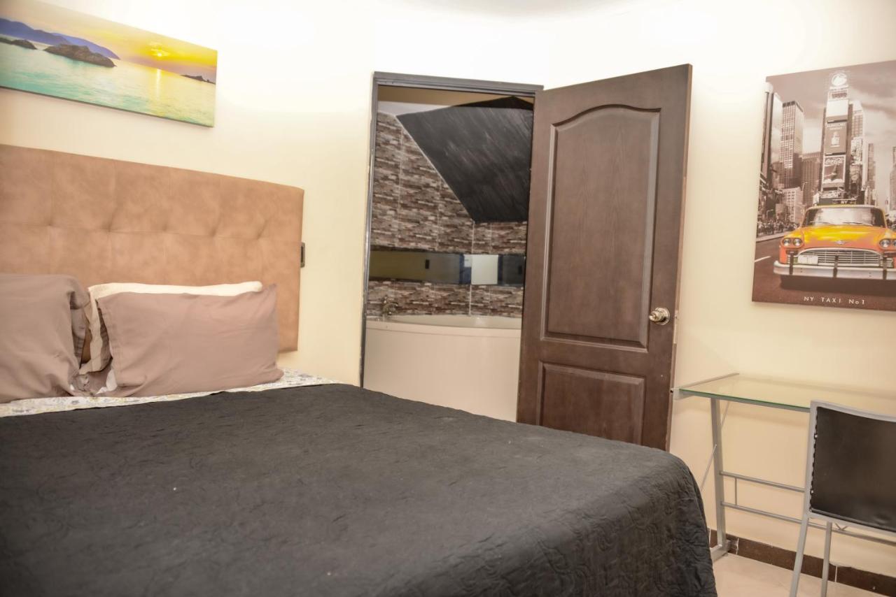 Apartamentos En El Poblado Меделин Екстериор снимка