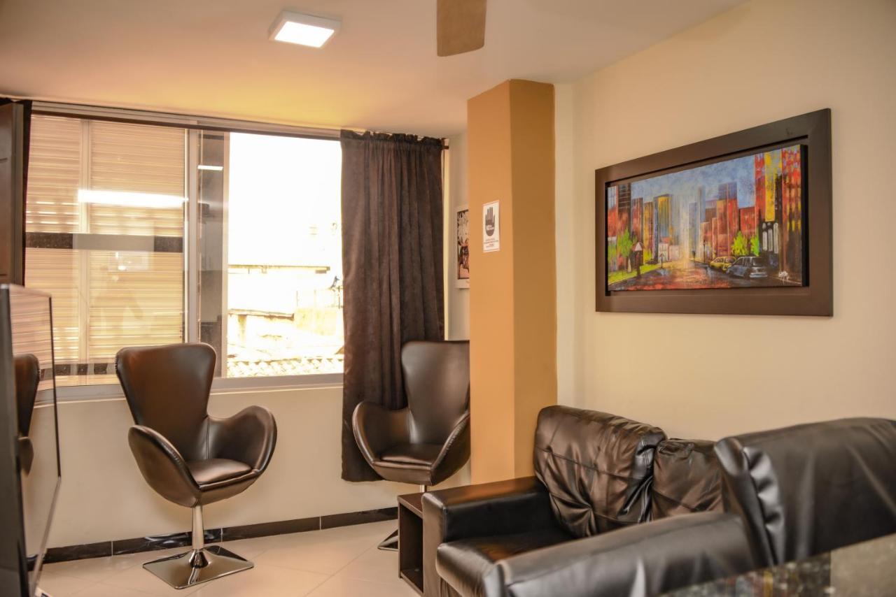 Apartamentos En El Poblado Меделин Екстериор снимка